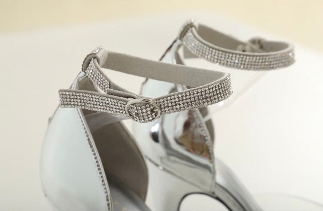 ベストボディジャパン公式ヒール24cm ラインストーンストラップハイヒール⭐️値下