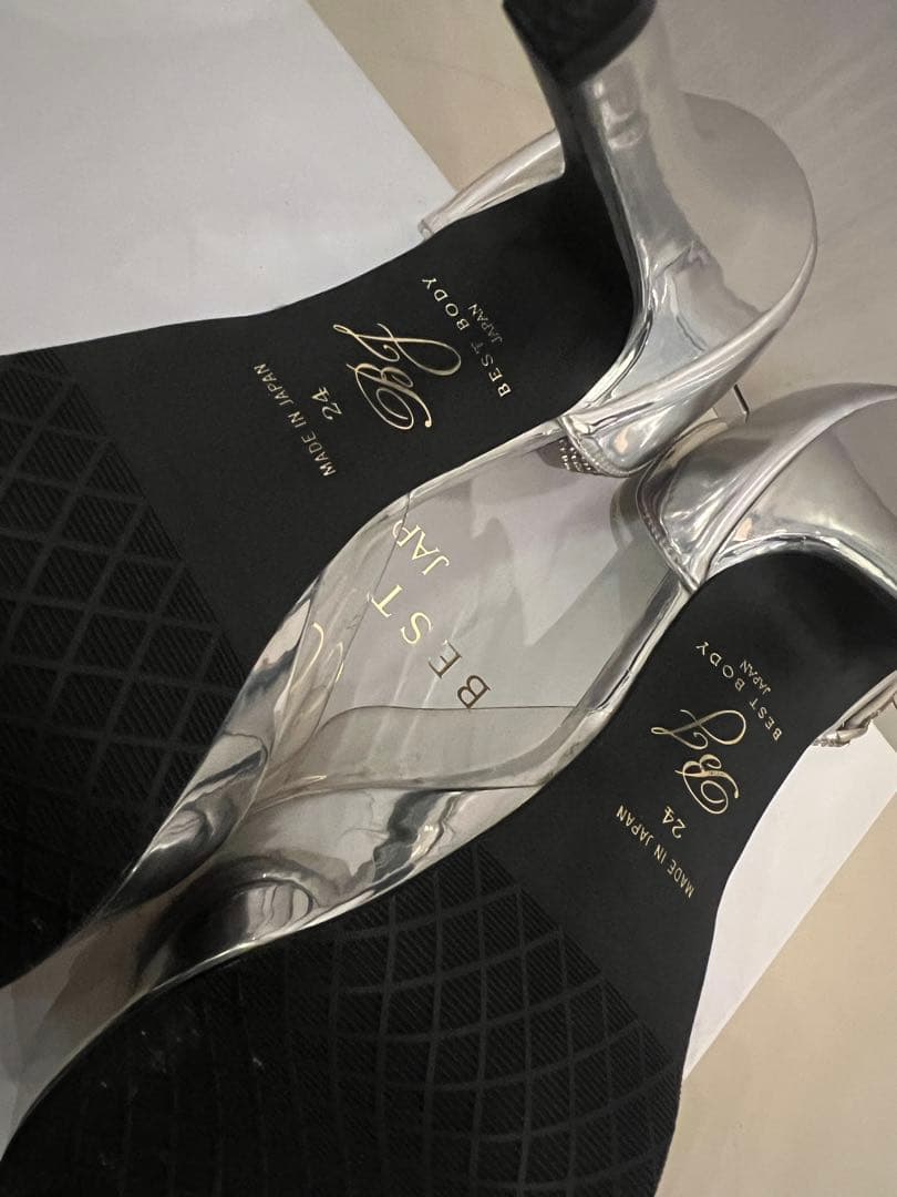 ベストボディジャパン公式ヒール24cm ラインストーンストラップハイヒール⭐️値下