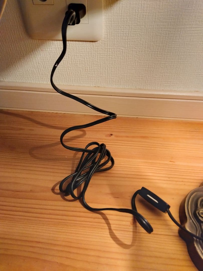 ★ティファニー調ランプ　ステンドグラス　テーブルランプ