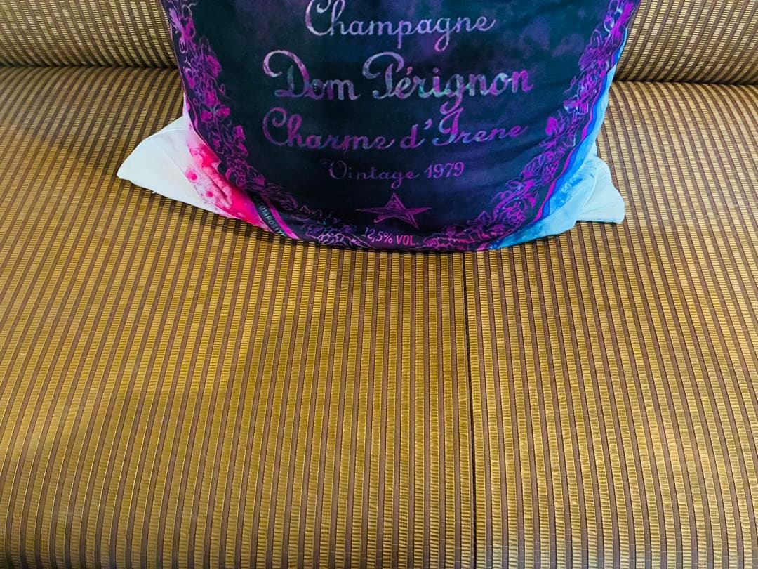 【美品】ビニール製ソファ ストライプ状 バーやスナック等に②★