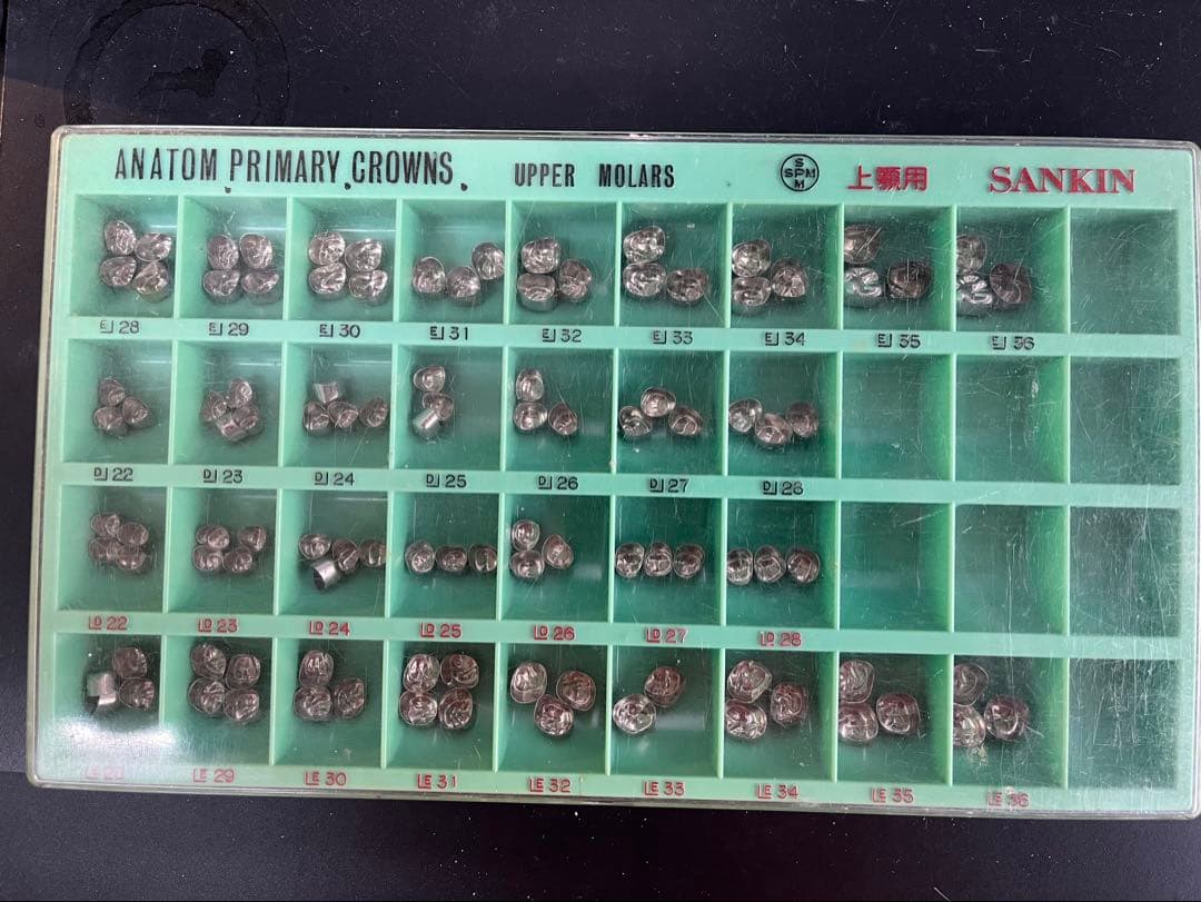 歯科用　ANATOM PRIMARY CROWNS 上下乳歯冠