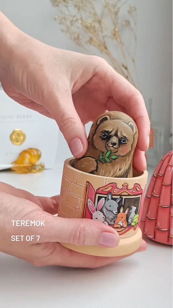 ロシア雑貨☆お家型マトリョーシカ民話『テレモーク』小さなおうち7Pマルガリータ作