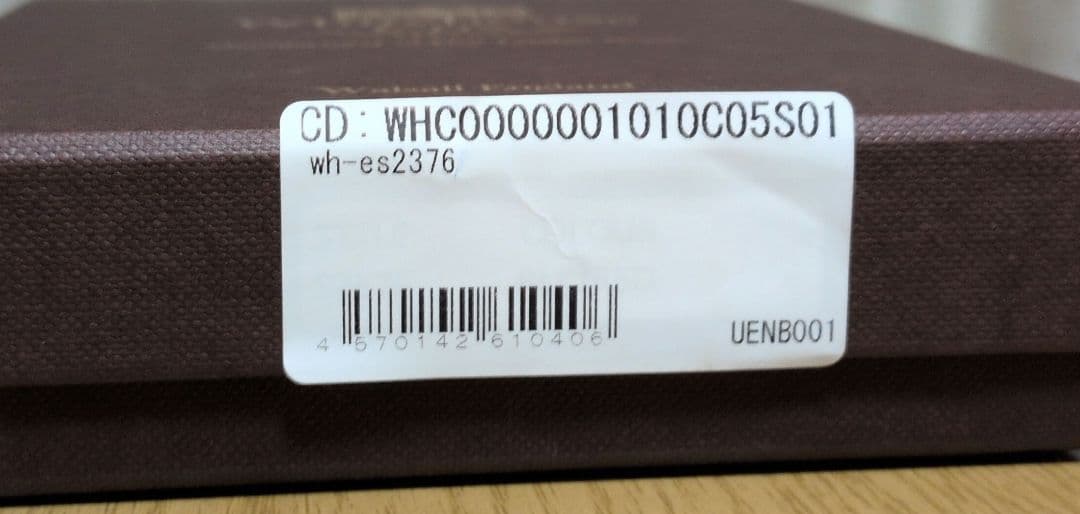 Whitehouse Cox 二つ折り財布 ブラック ✕ レッド ES2376