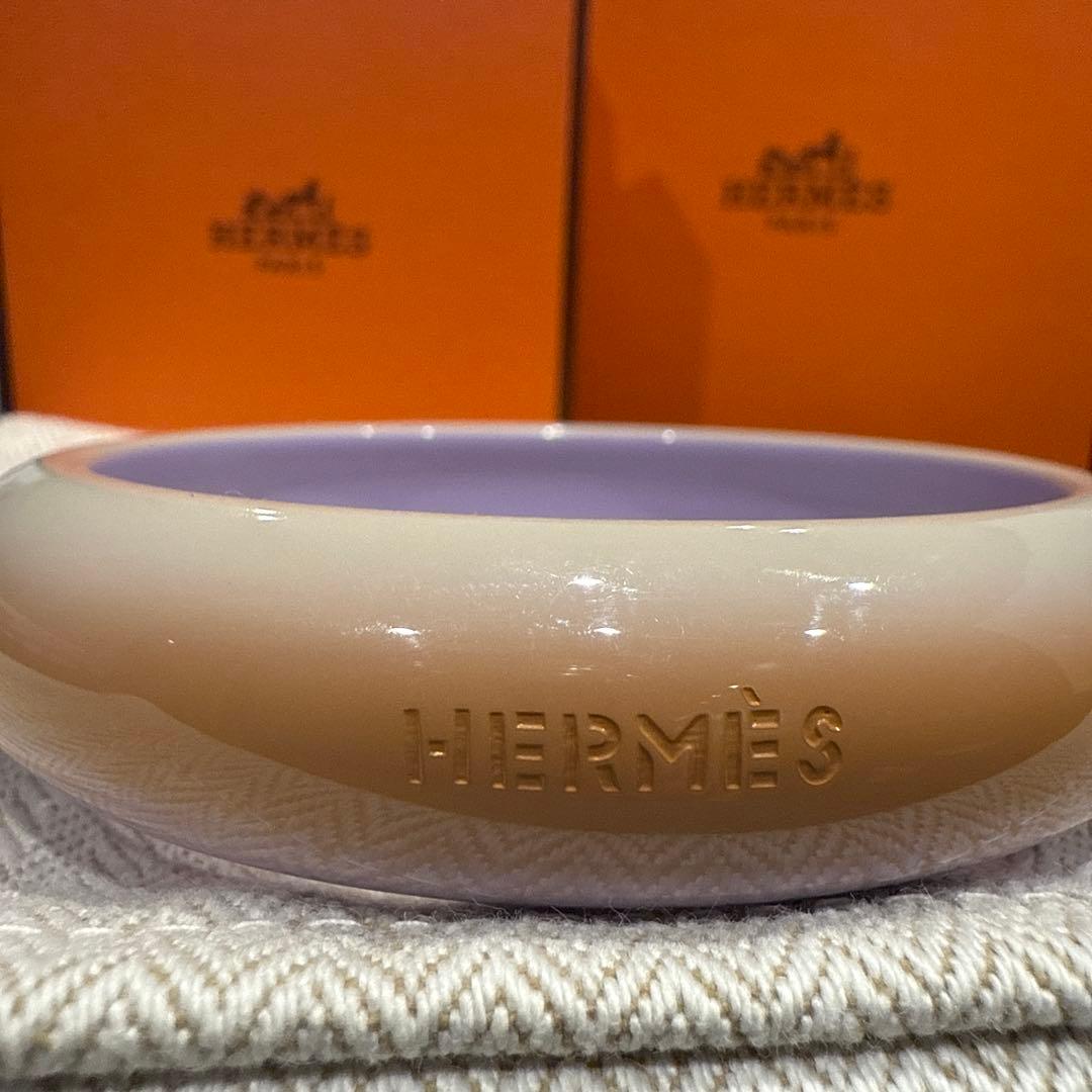HERMÈS ラベンダー バングル