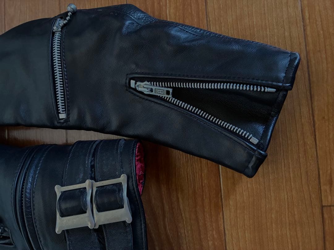 ブラックレザーダブルライダースジャケット　32