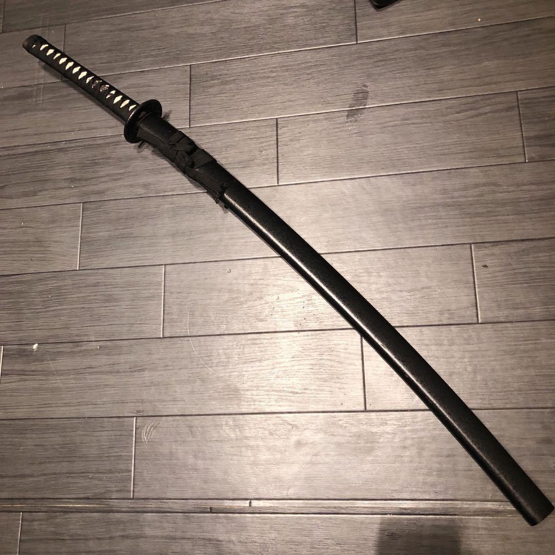 高級模造刀　居合刀　優波紋　黒拵え