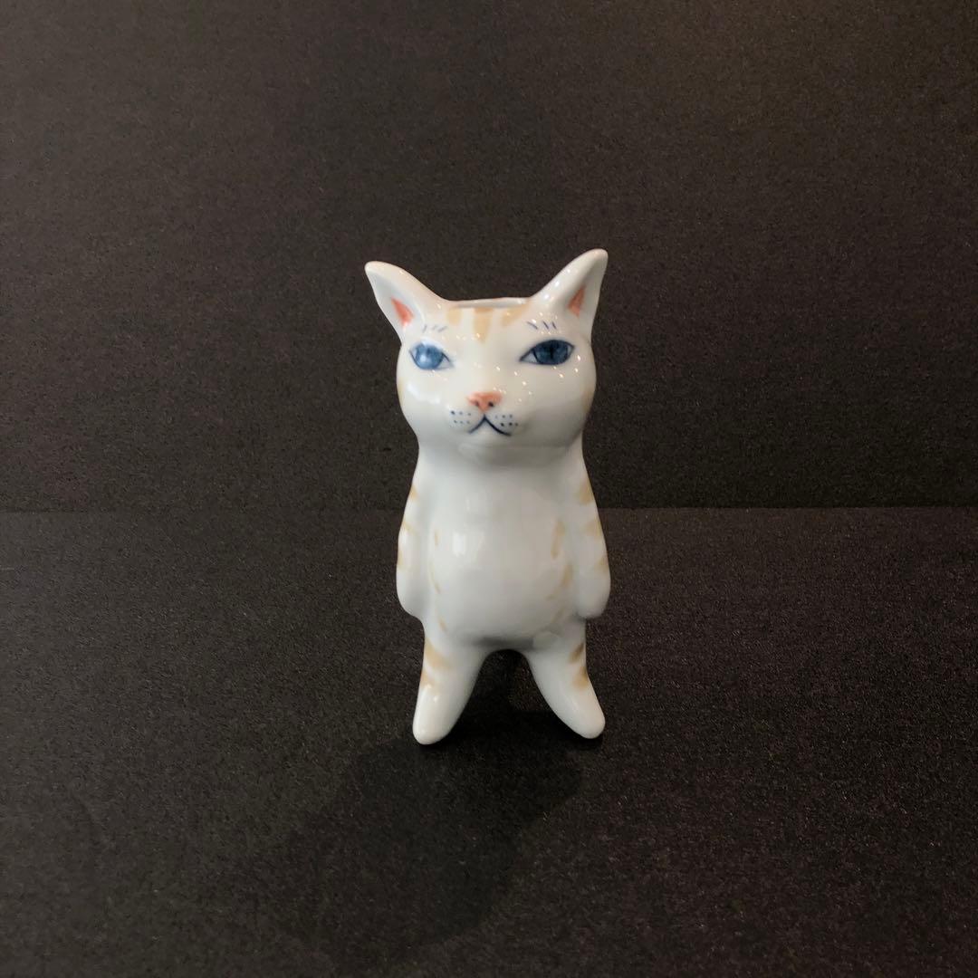新品・人気作家FLOWERS 有田焼 猫 花器 仁王立ち 染付シリーズ 箱付き