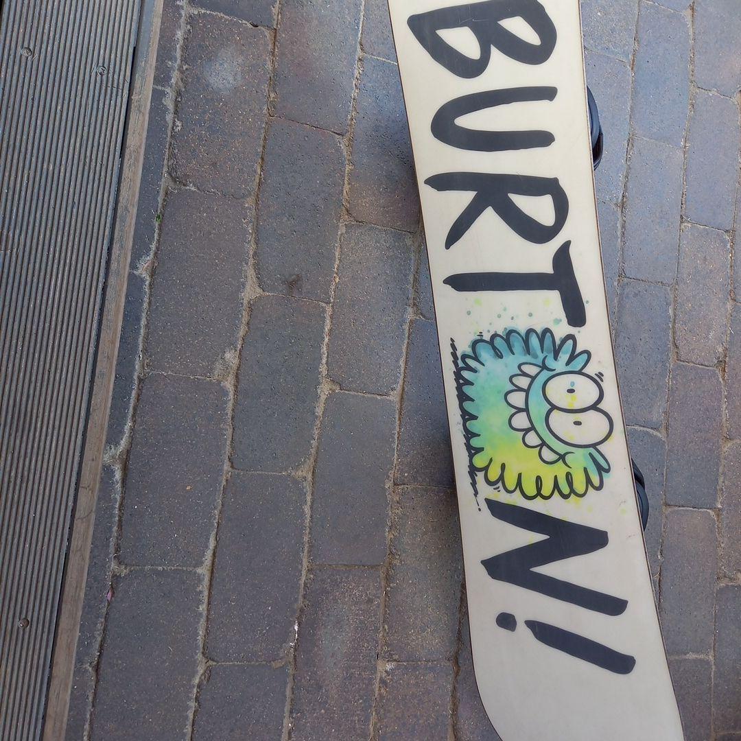BURTON スノーボード カラフルデザイン　キッズ