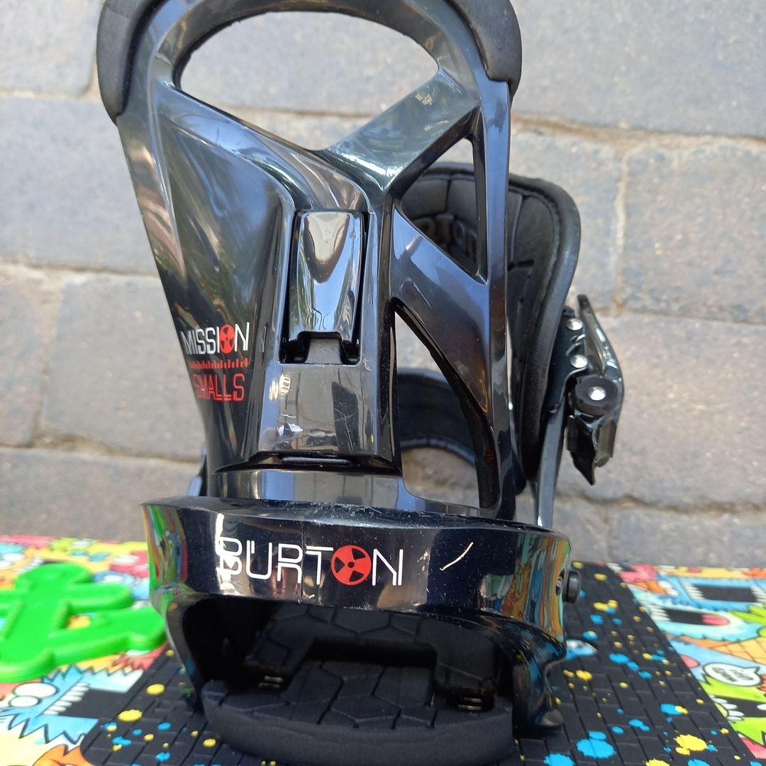 BURTON スノーボード カラフルデザイン　キッズ