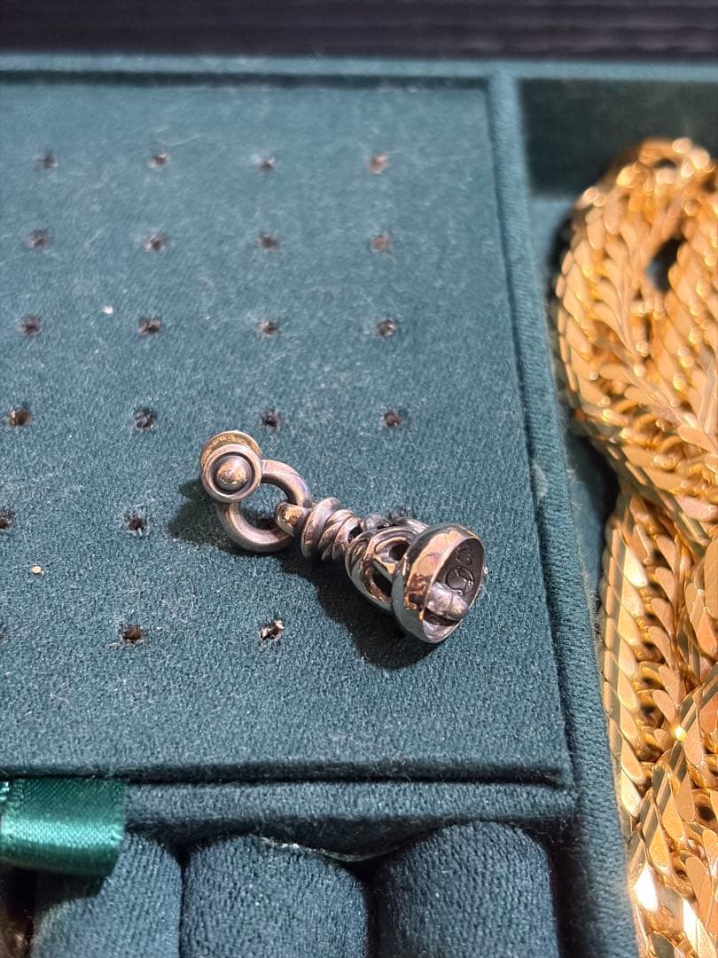ネ*ト様 【証明書付き】　ロンワンズ　スモールドーヴベルピアス
