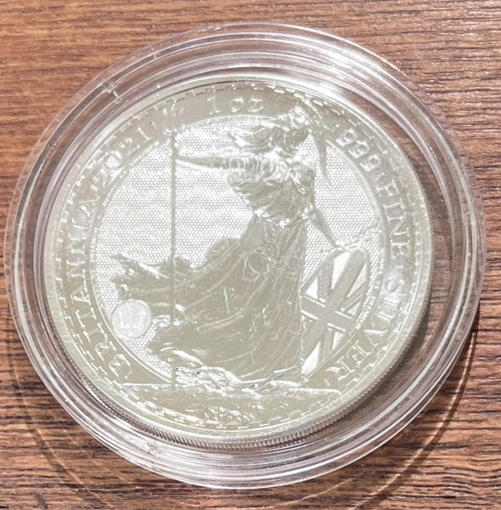2021 年 1oz シルバー ブリタニア 　イギリス　エリザベス