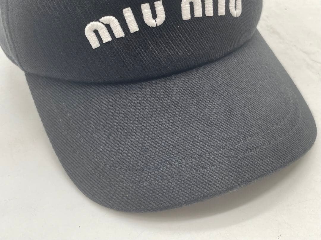 【mh】miu miu ブラック ベースボールキャップ
