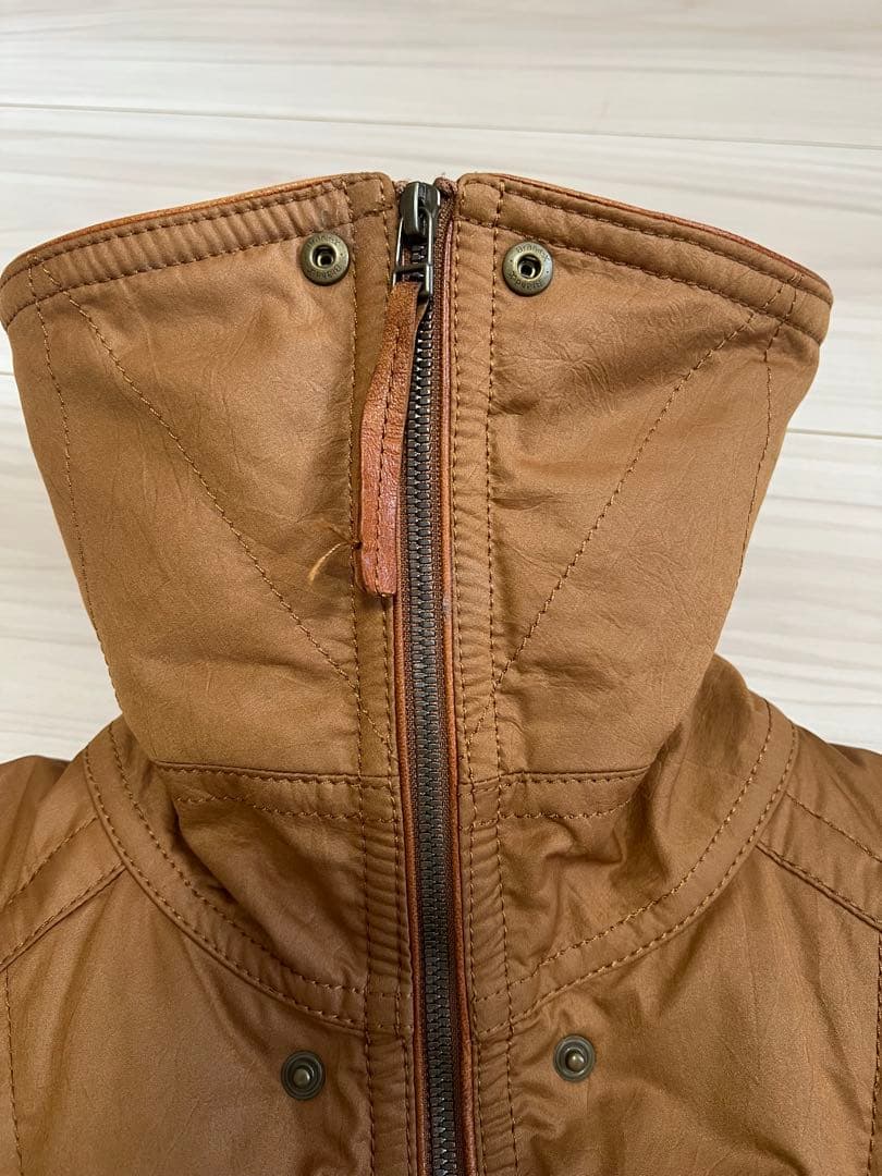 BURBERRY 　バーバリー ベルト付きダウンジャケット