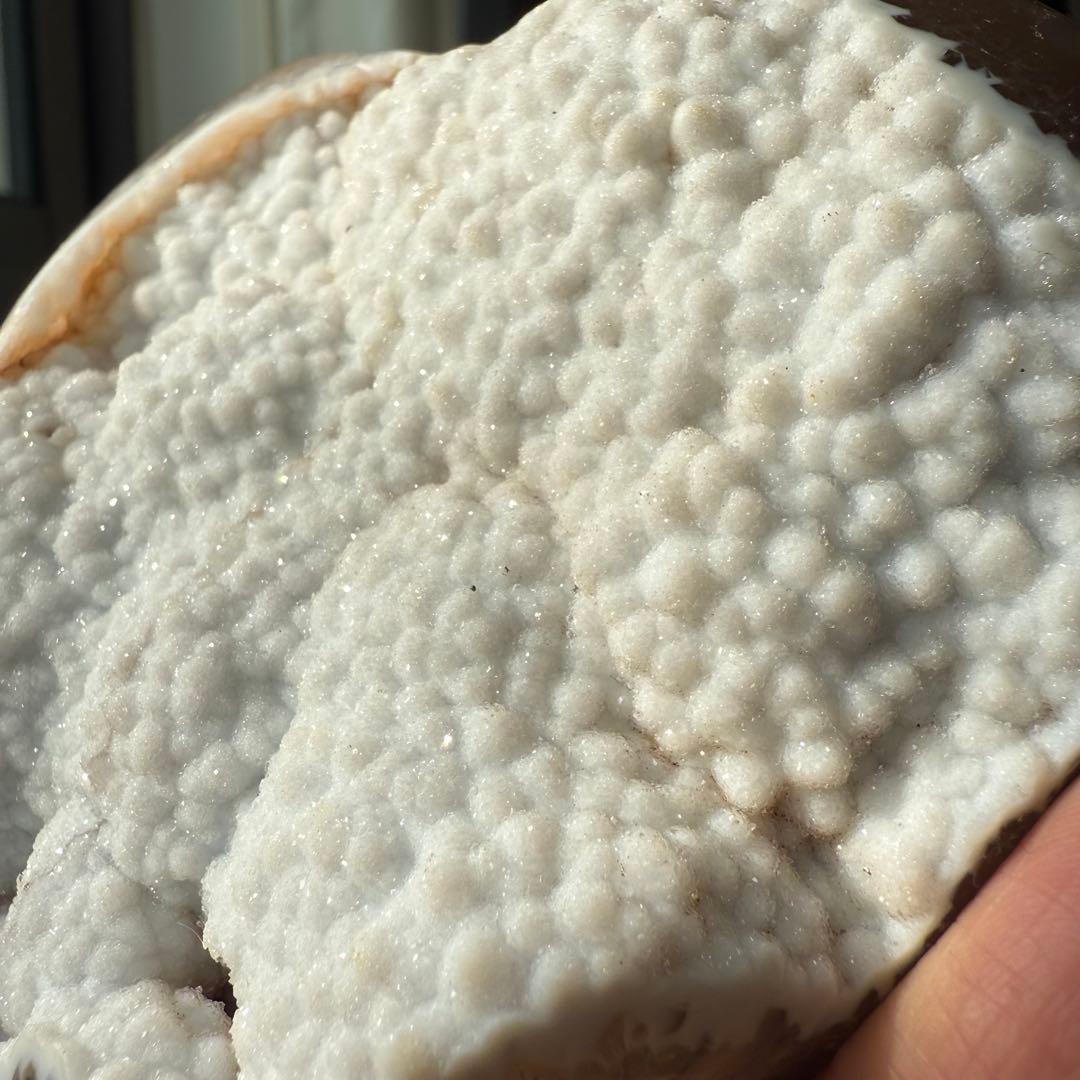 天然石シュガー水晶共生瑪瑙のハート　置物　台座付きNO.121015