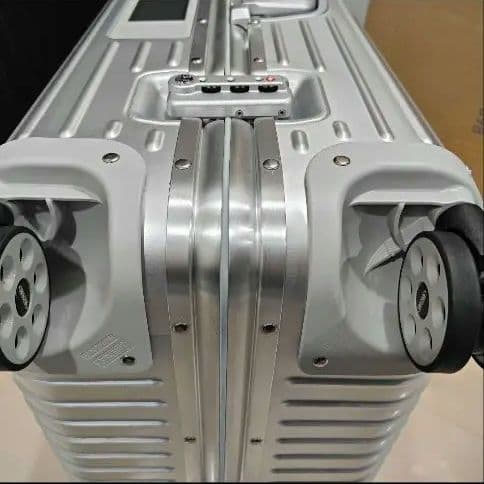 ドミールですm(_ _)m　　　78L リモワ RIMOWA トパーズ