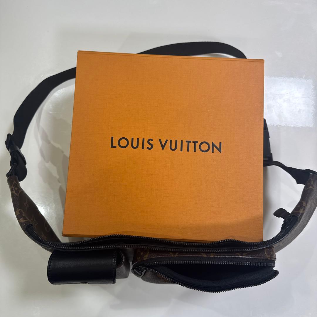 LOUIS VUITTON ボディバッグ モノグラム