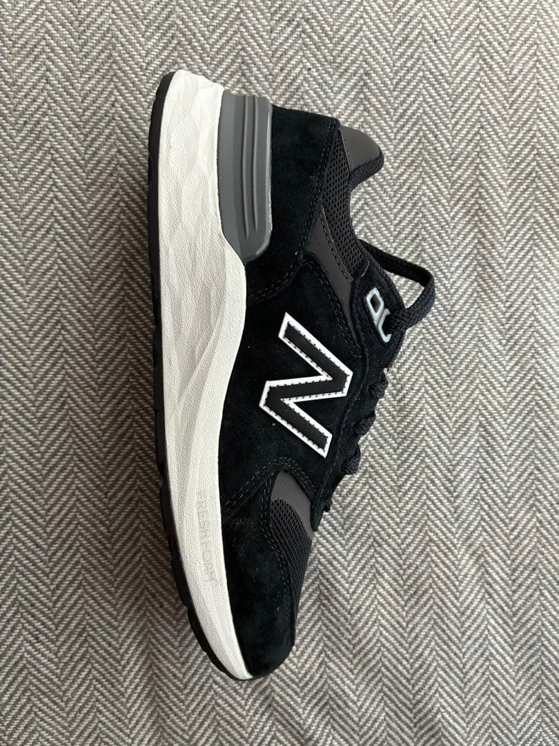 New Balance 880 ブラック スニーカー 24.5