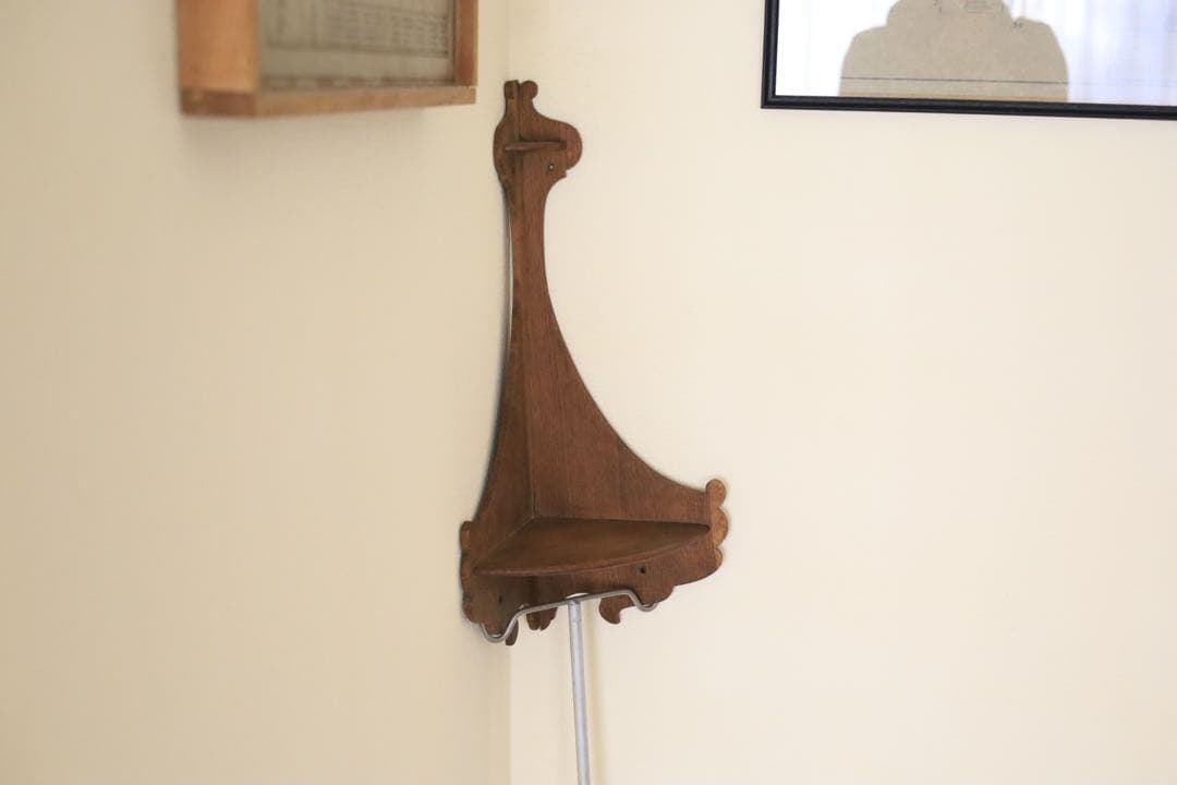 コーナーキャビネット　ヴィンテージ　アンティーク