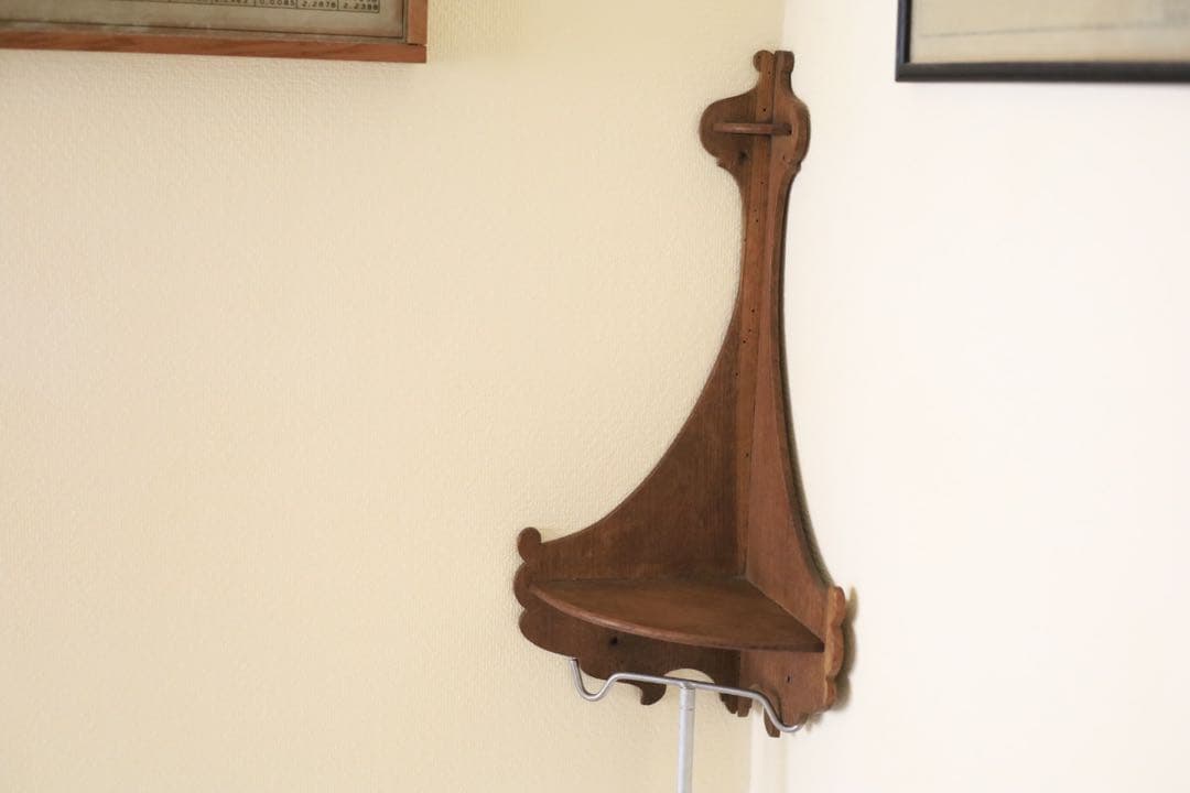 コーナーキャビネット　ヴィンテージ　アンティーク