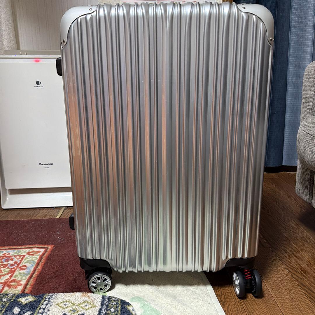 TRIDENT中型アルミニウム合金キャリーケース