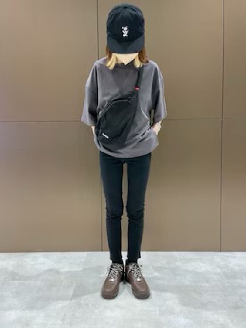 supreme スリングバッグ　ブラック