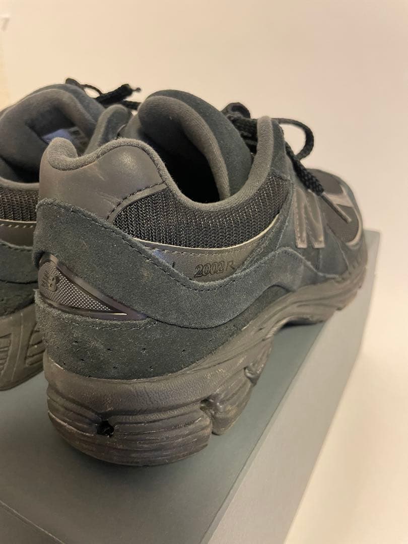 New Balance 2002R 国内正規品 ブラックスニーカー