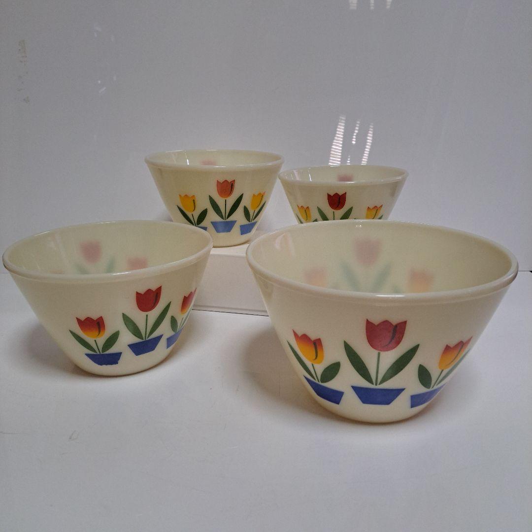 ファイヤーキング　Fire King　ミキシングボウル　チューリップ　アイボリー