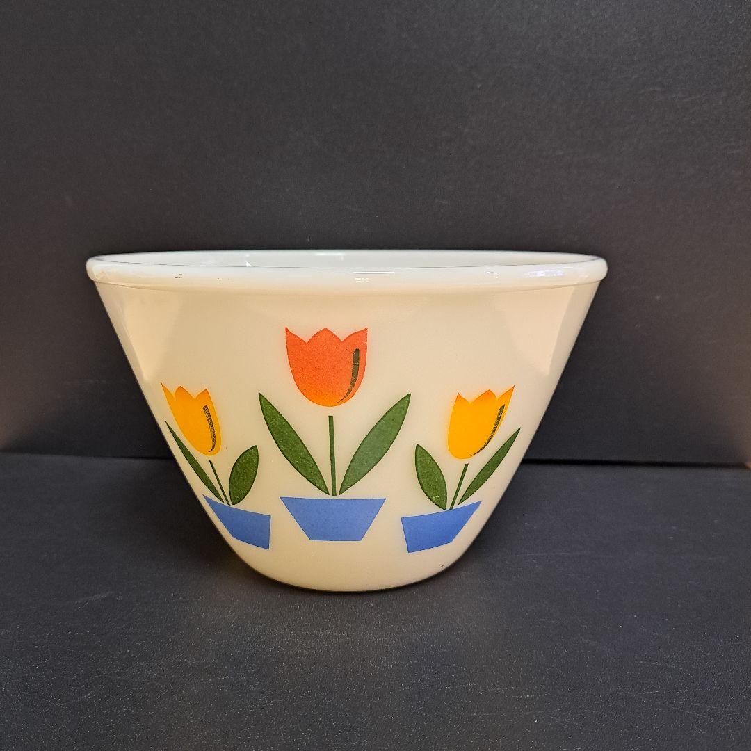 ファイヤーキング　Fire King　ミキシングボウル　チューリップ　アイボリー