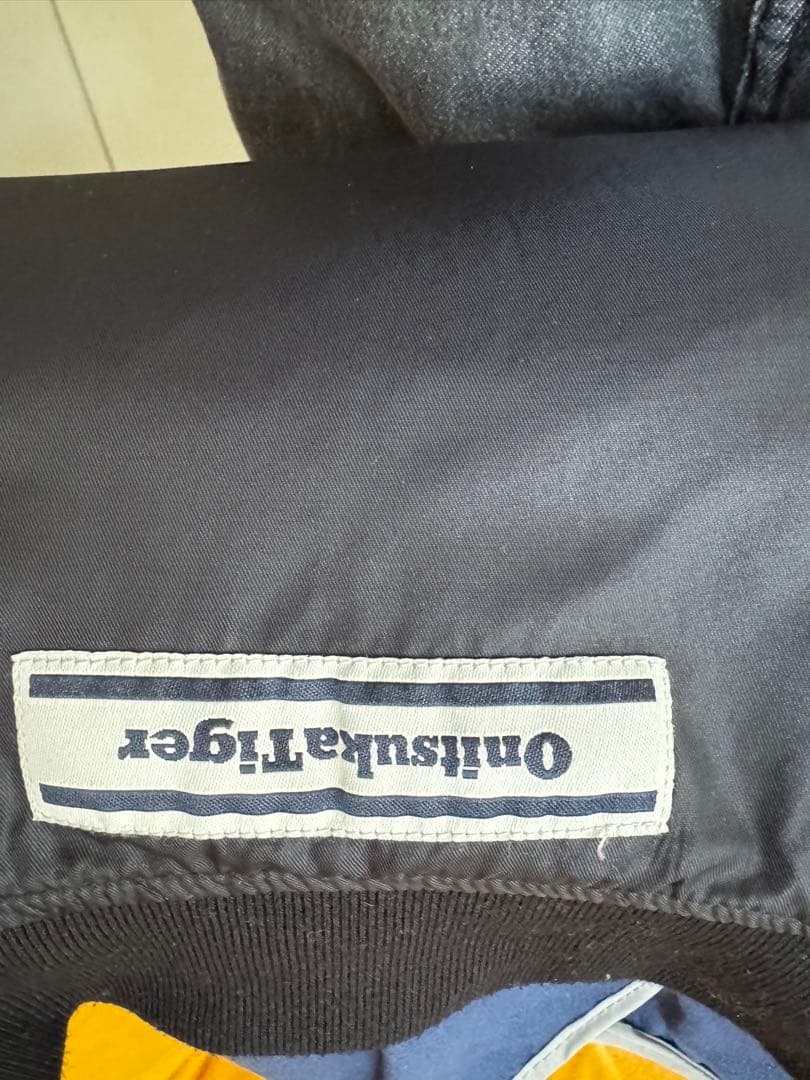 美品Onitsuka Tiger BOMBER JACKETブラックLサイズ