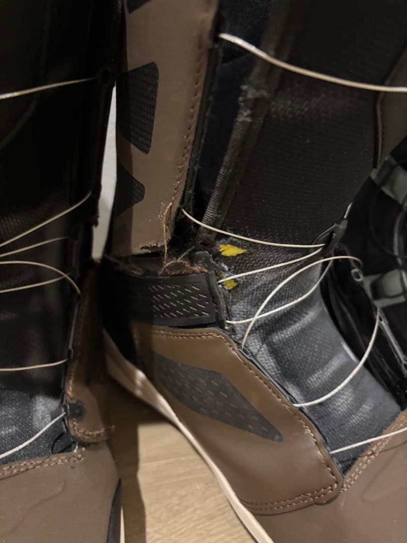 SALOMON DIALOGUE DUAL BOA 26.5 スノボ　ブーツ