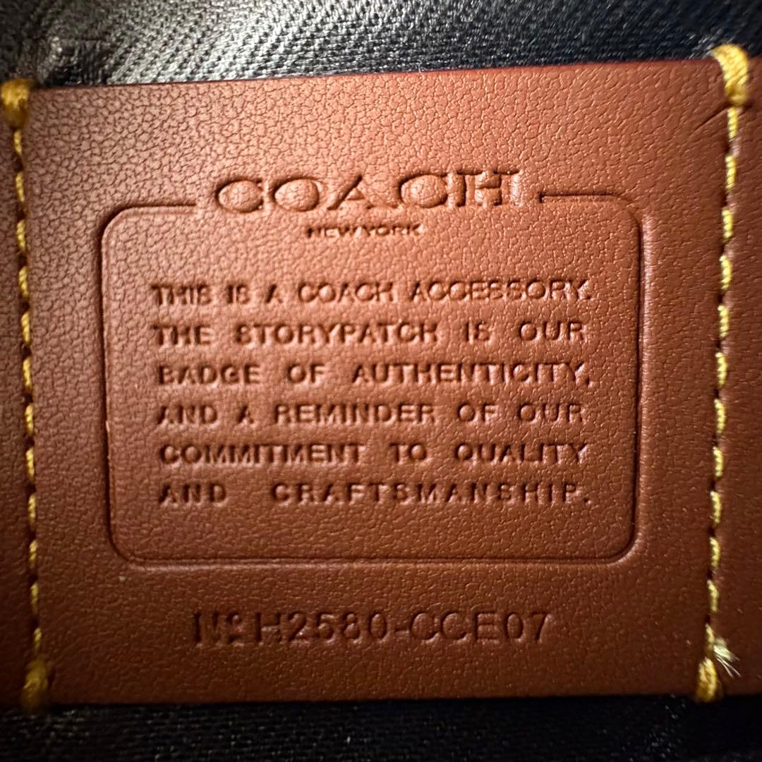 【極美品】COACH エッセンシャル コスメティック ポーチ レキシー 日本限定