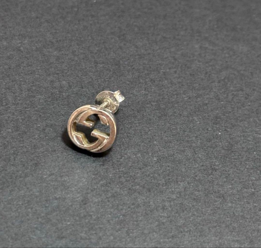 GUCCI ロゴピアス 片耳用