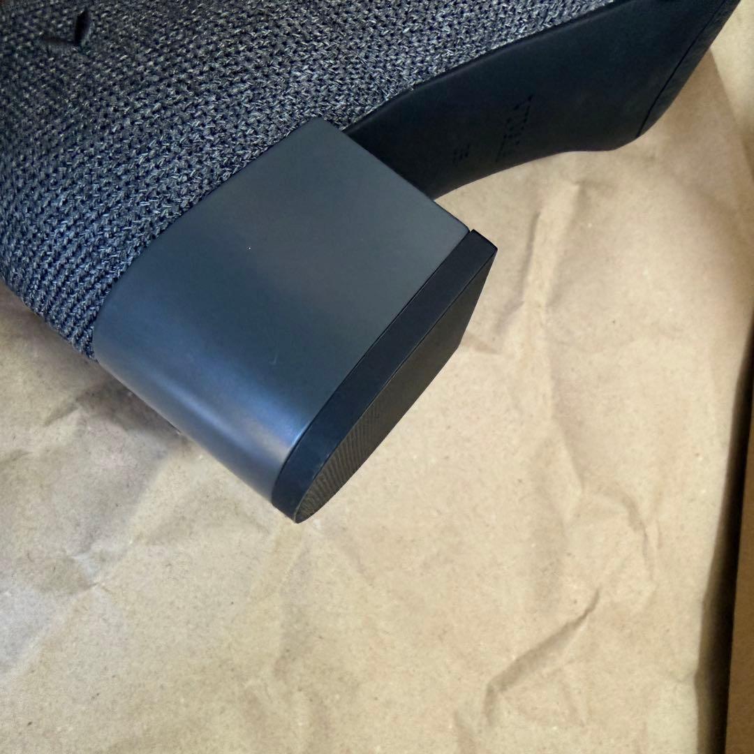 ほぼ新品　VIVAIA グレー　スクエアトゥ ストレスフリー ブロックヒール