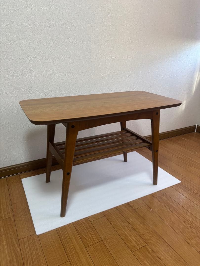 東屋　テーブル　カリモク60デザイン