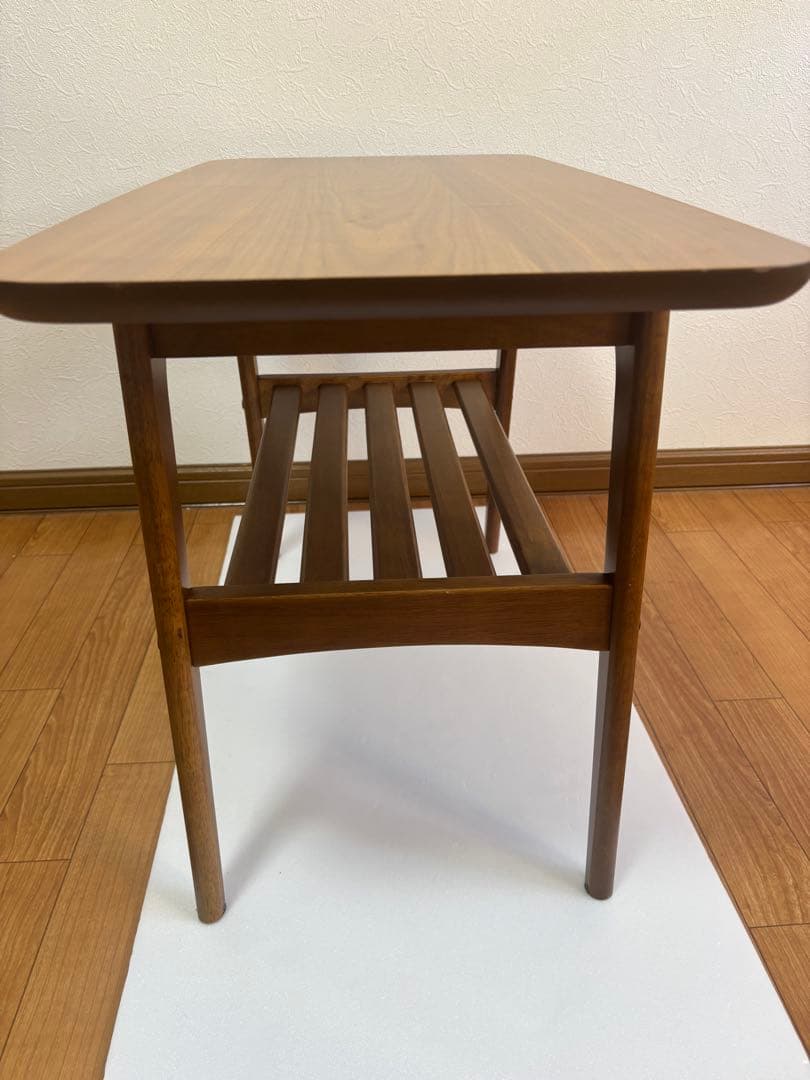東屋　テーブル　カリモク60デザイン