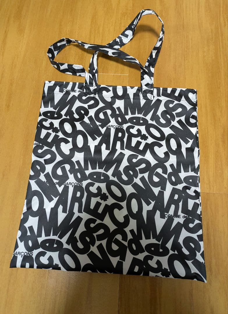COMME des GARÇONS ホリデー ロゴ トートバッグ 新品