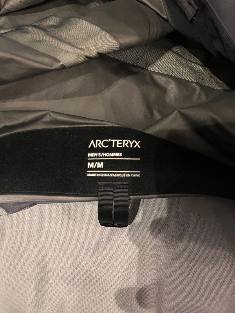 ARC'TERYX Beta SL Hybrid Jacket（M）