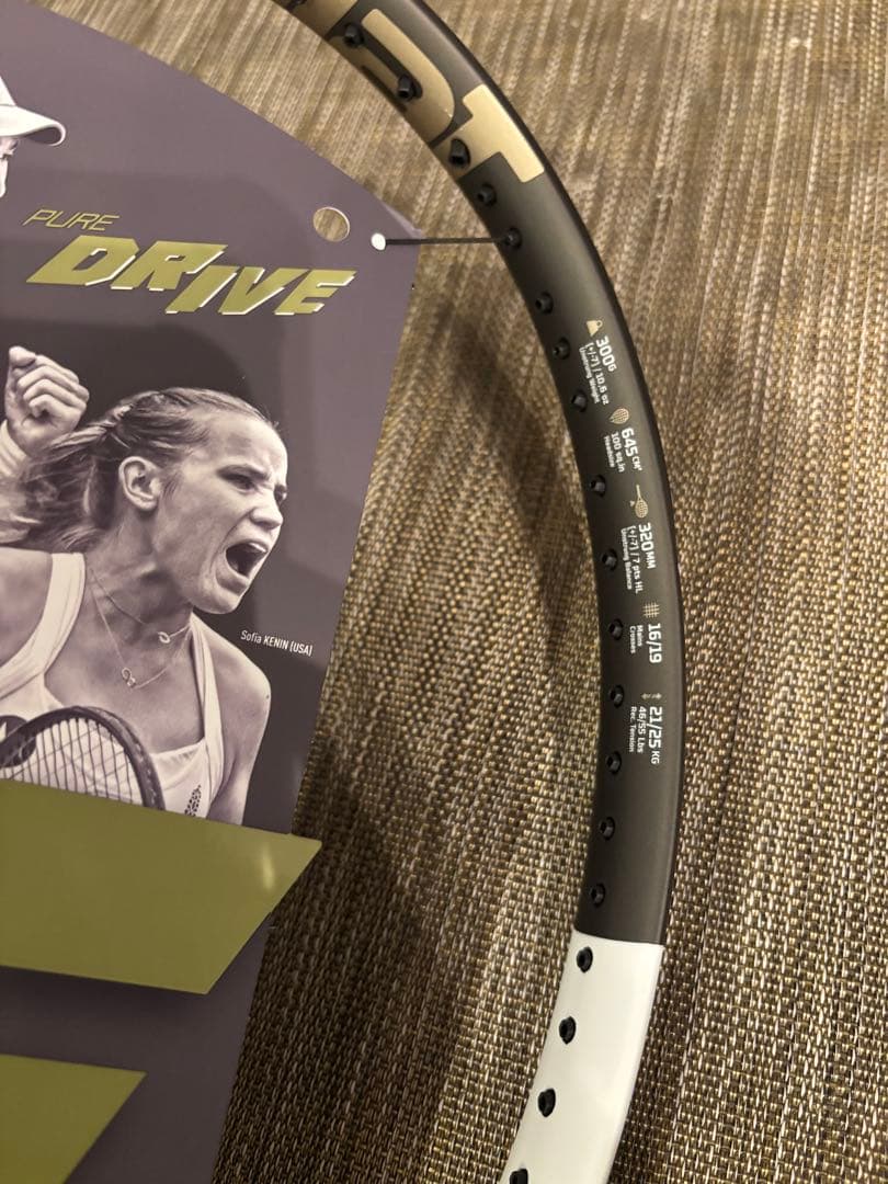 Pure Drive Wimbledon 2025 テニスラケット