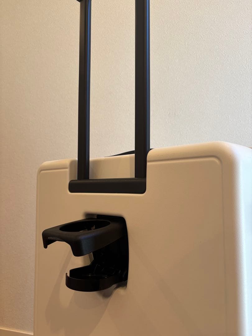 [美品]ACEスーツケース ベベル Mサイズ 63L ミルク（アイボリー）
