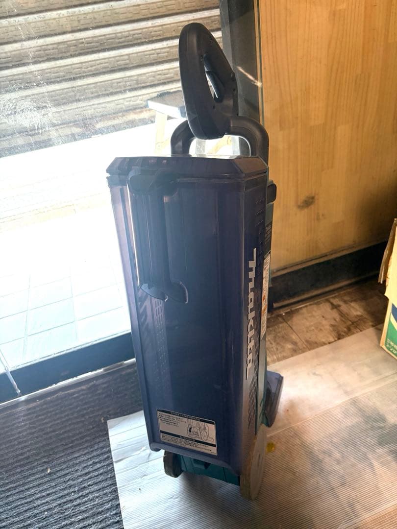 Makita 18V 芝刈り機 コンパクト　電池1個付
