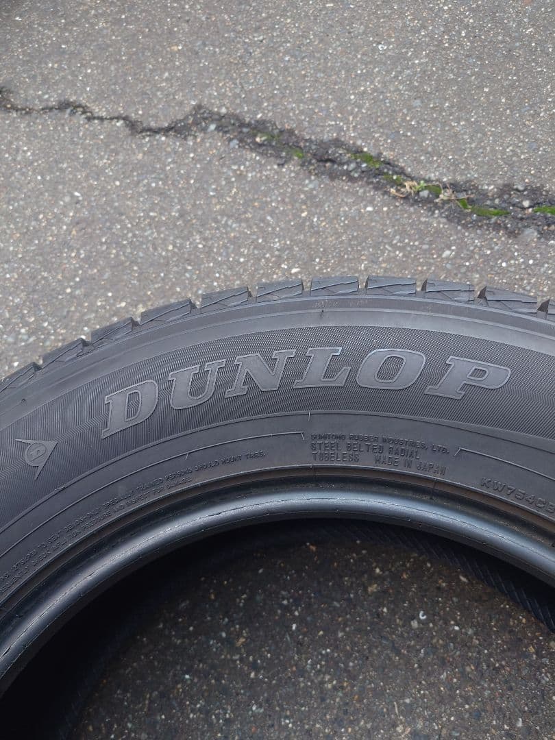 DUNLOP265/60R18スタッドレスタイヤ4本セット