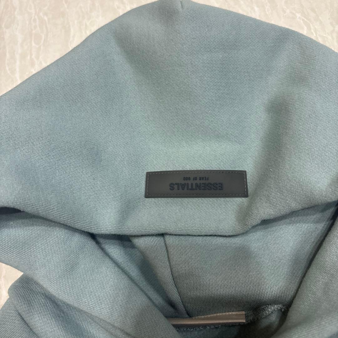 ESSENTIALS FEAR OF GOD フーディ