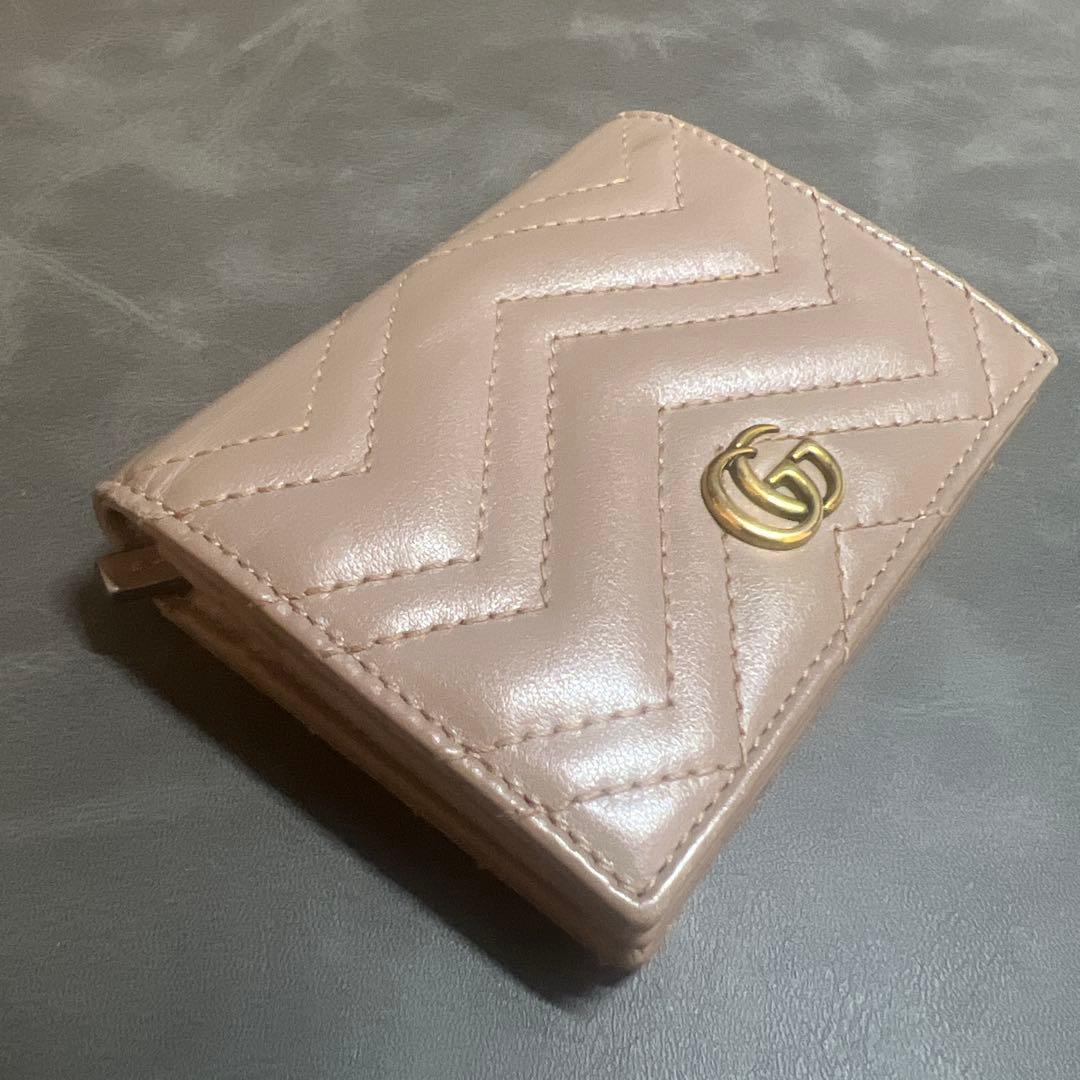GUCCI 二つ折り財布 ggマーモント キルティング レディース