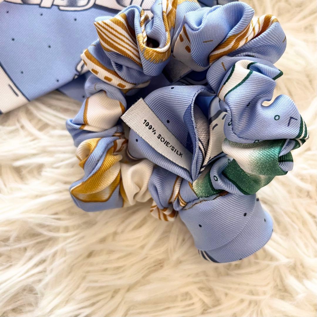 未使用級✨HERMES　エルメス　プリントシルクツイルヘアシュシュ　ライトブルー