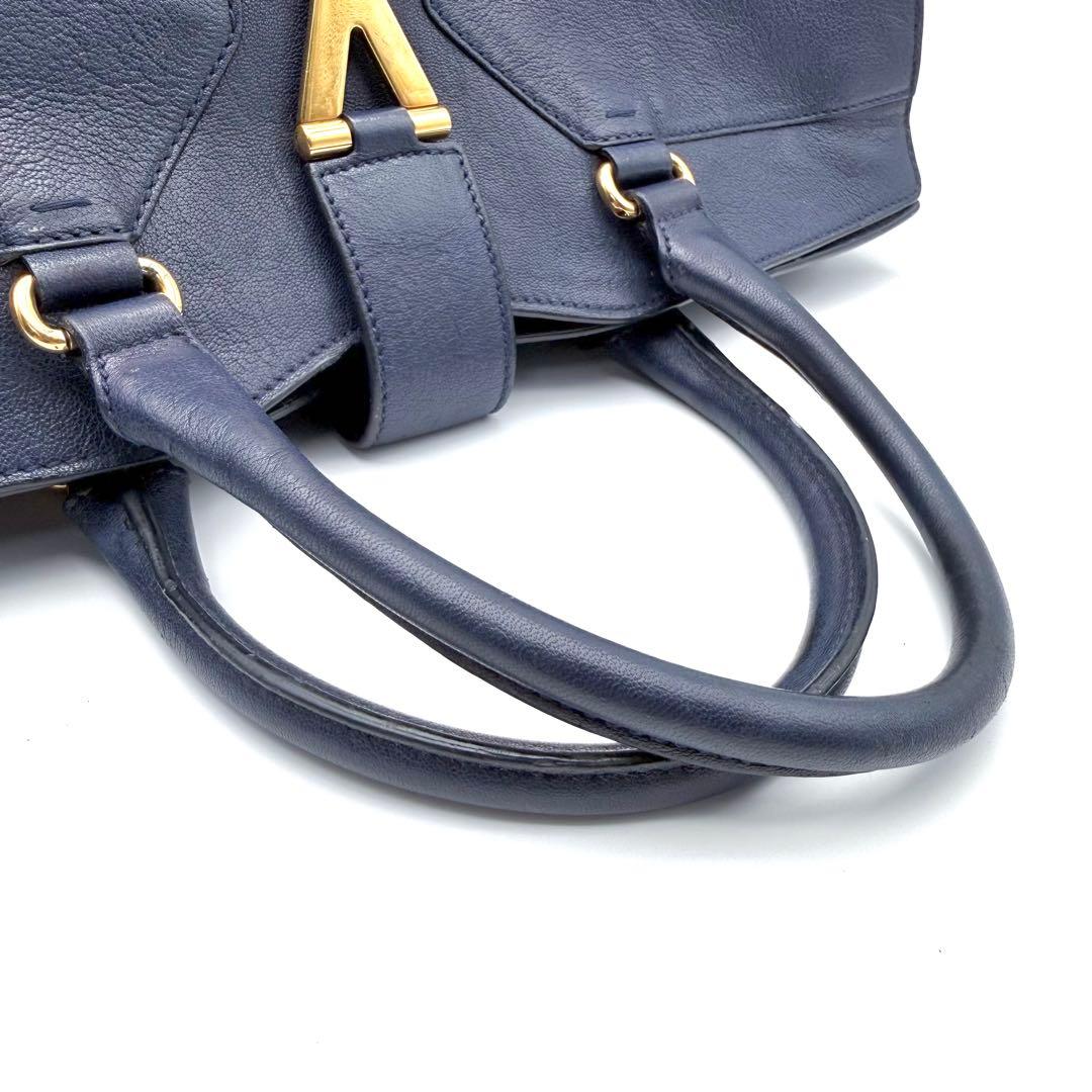 Yves Saint Laurent カバスシック　Yライン　レザートートバッグ