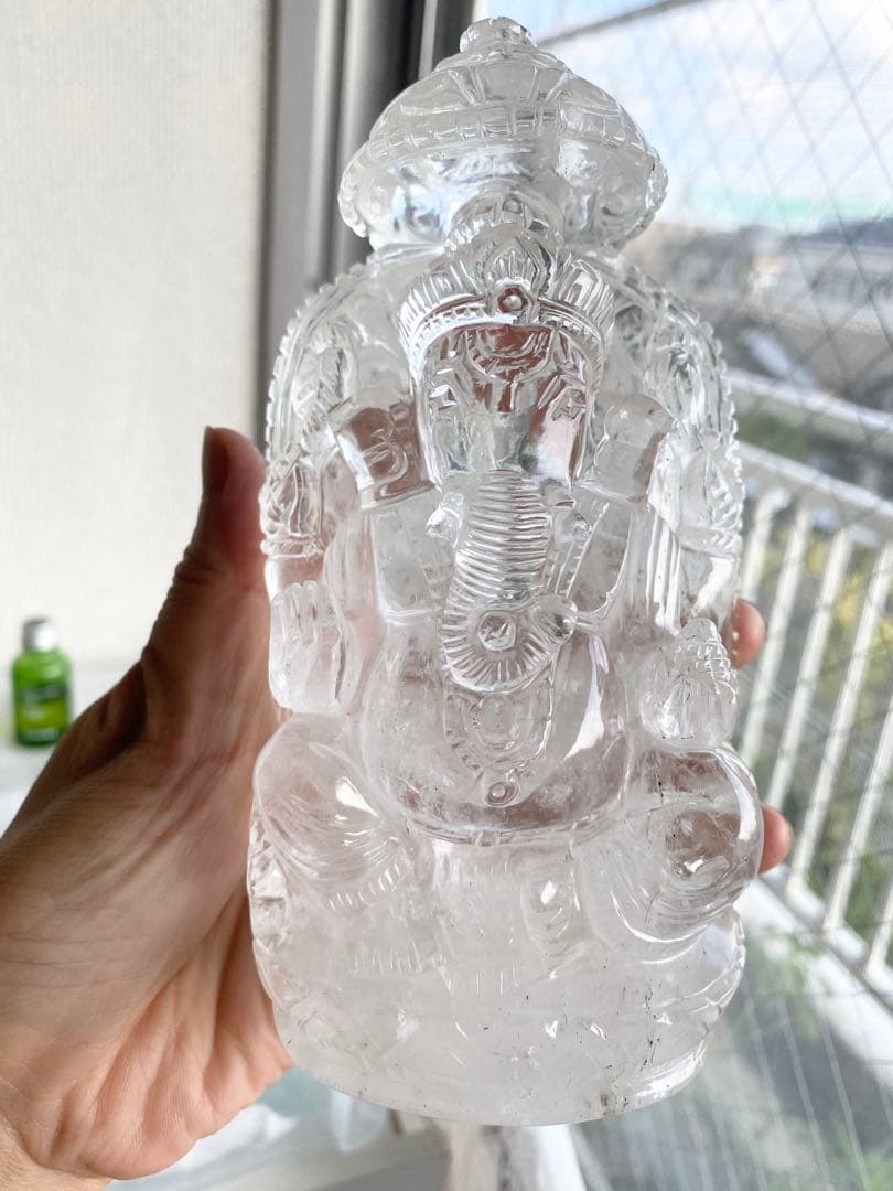 ヒマラヤ水晶ガネーシャ彫刻置物