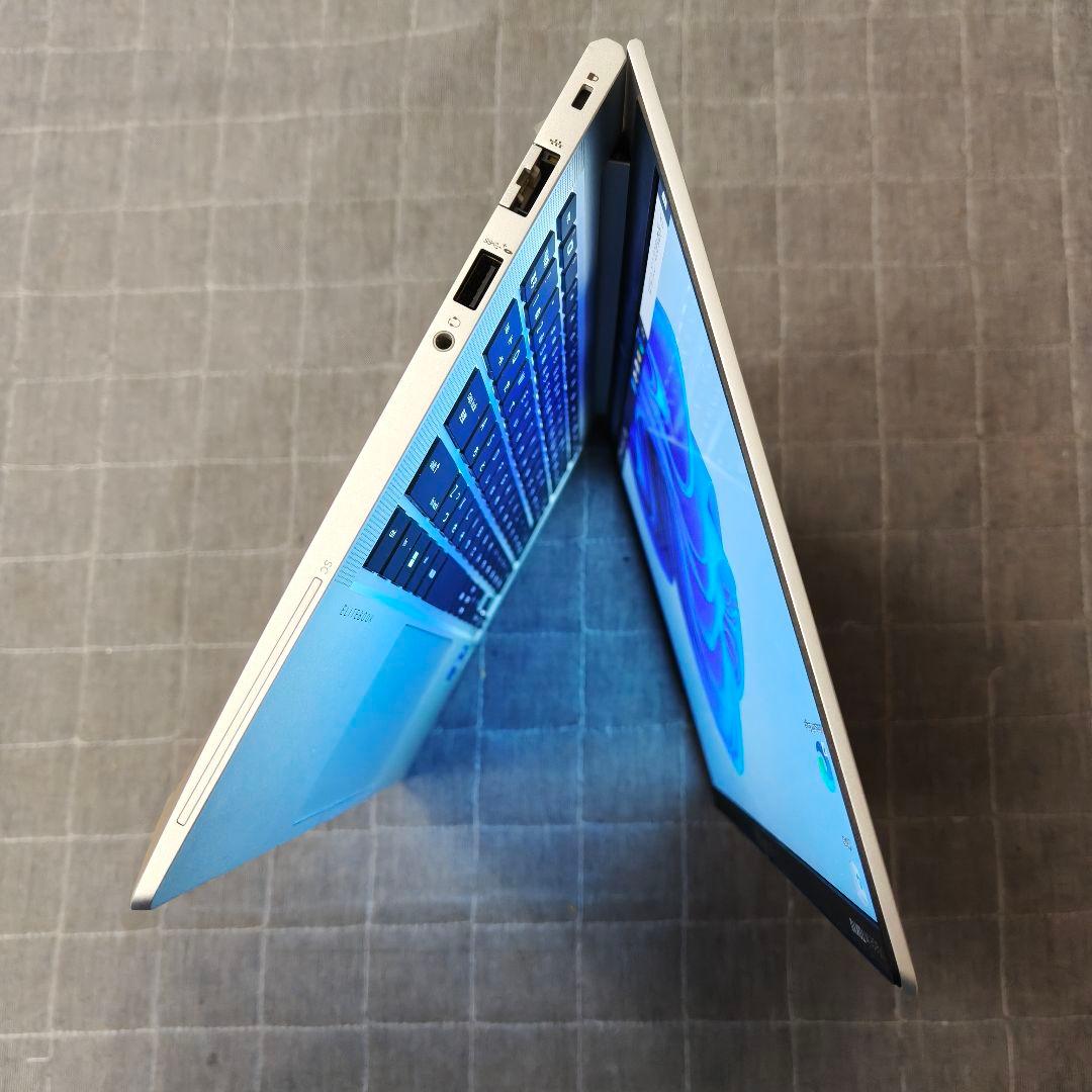 2023年8月 日本製 超美品 HP 爆速 13世代i7 32GB 512GB
