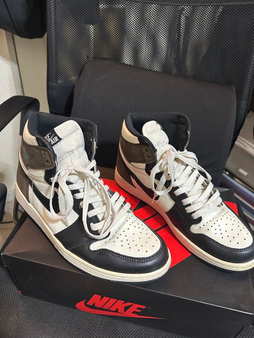 NIKE Air Jordan 1 ホワイト/ブラック