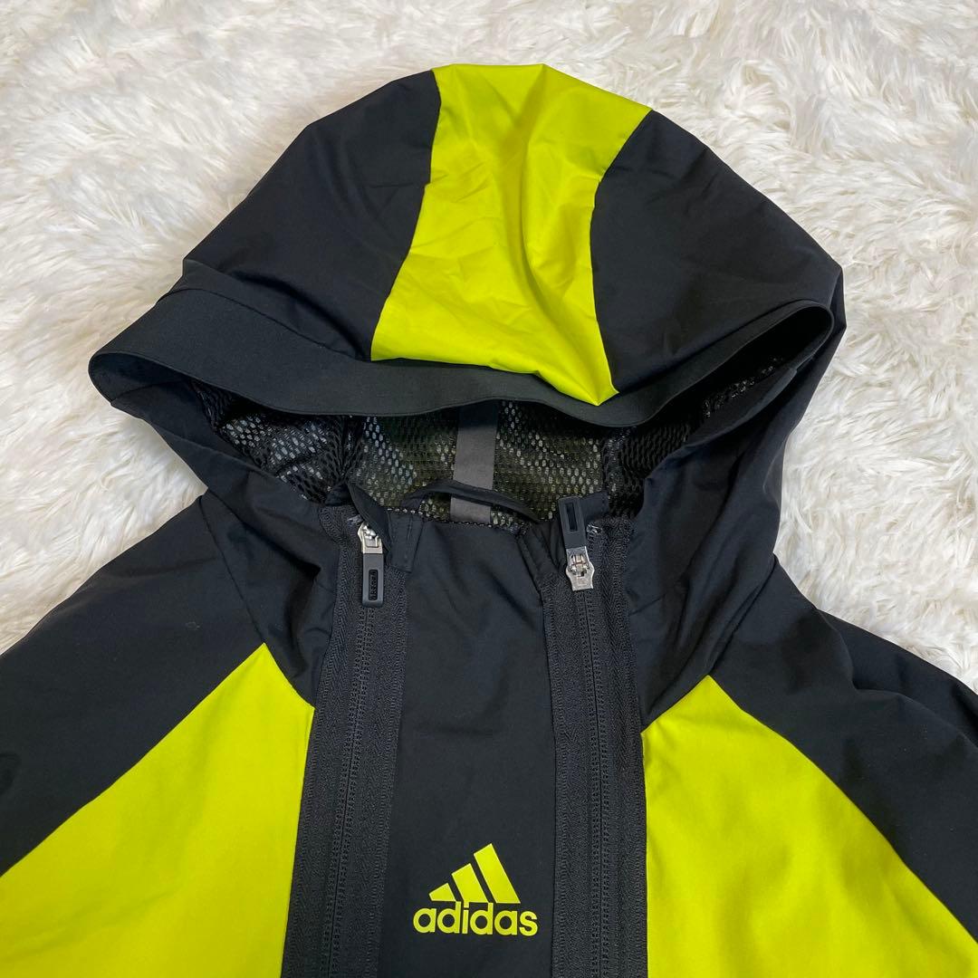 adidas フード付きジャケット 黒/黄緑　　ユベントス　トラベル