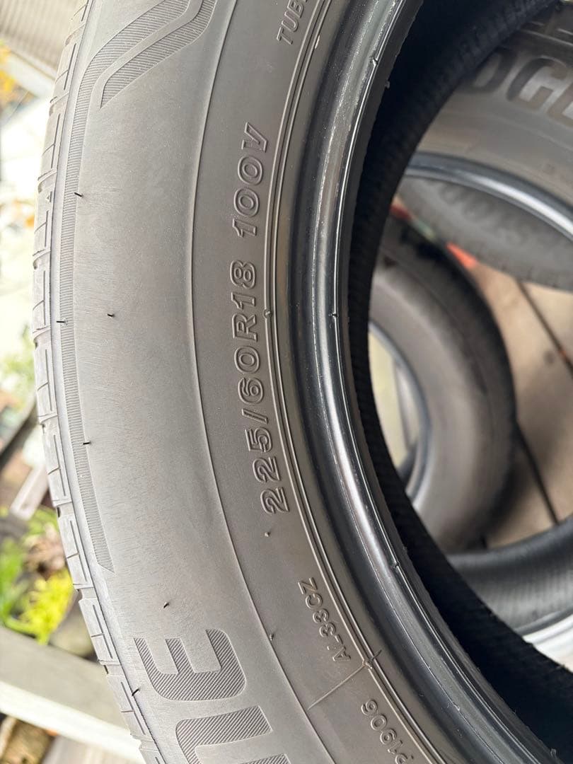 ブリヂストン アレンザ H/L33 225/60R18 4本